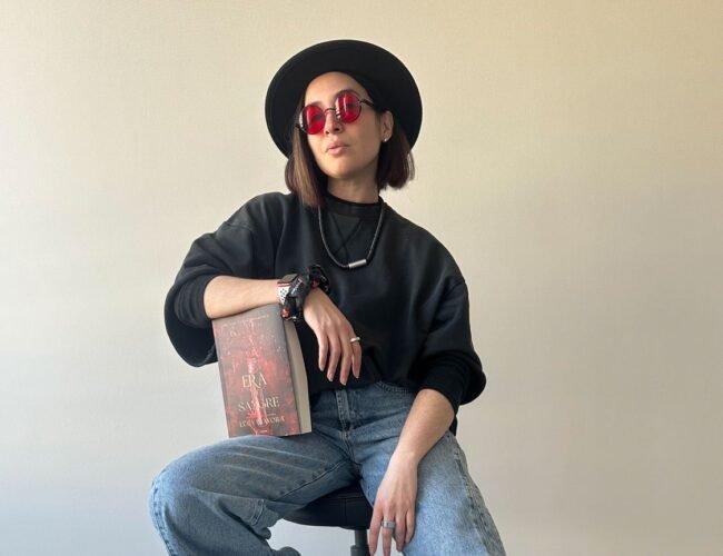 Lucy Mayora presenta su primer libro, Era de Sangre, una nueva visión del mundo vampírico en un escenario futurista