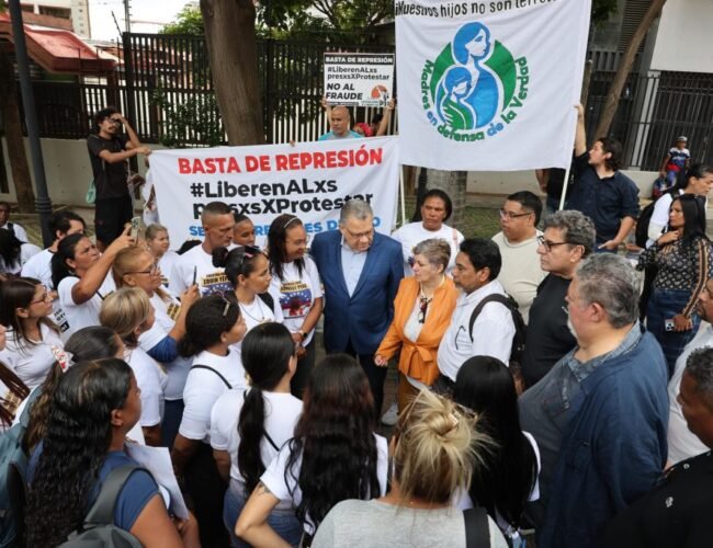 Familiares de detenidos piden al TSJ que revise las medidas cautelares