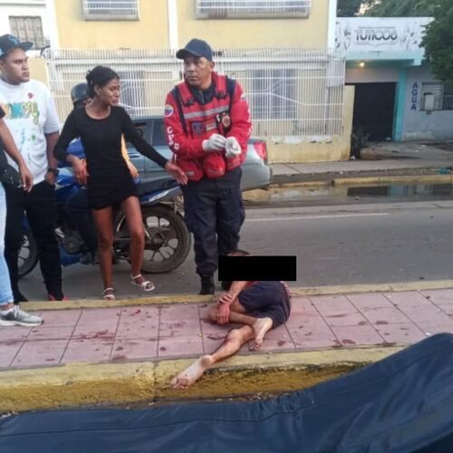 Mujer acuchilla a su pareja en una acalorada pelea