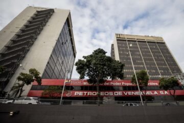 Exportaciones petroleras a EE.UU cayeron un 20 %