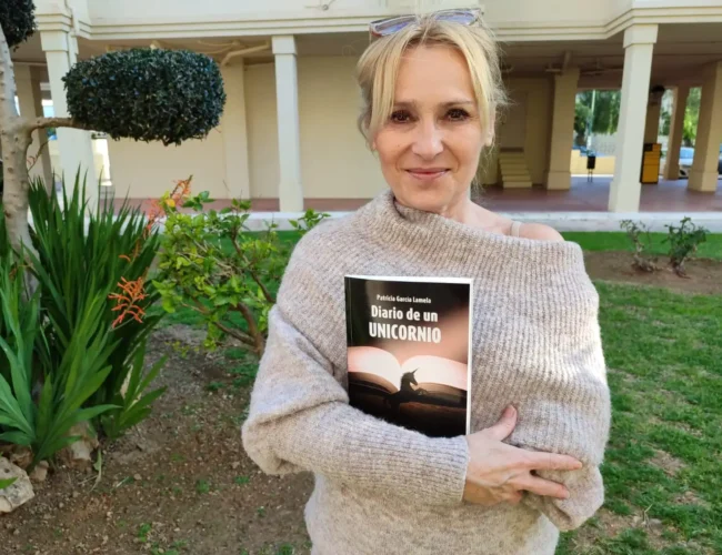 Patricia García Lamela presenta su primer libro, un viaje transformador hacia el autoconocimiento