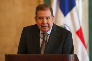 Edmundo González: «Yo también soy refugiado. Y sé que marcharse duele»