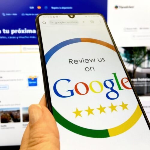 Del boca a boca al ‘click’: así influyen las plataformas de reseñas en las decisiones de los usuarios