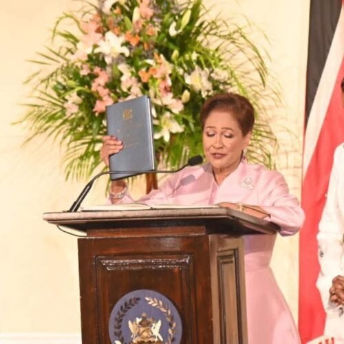AN declara «persona non grata» a primera ministra de Trinidad y Tobago