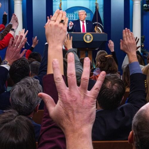 Trump dice que podría «involucrar» a María Corina Machado en el futuro de Venezuela