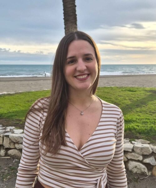 Marina Recio Ramírez presenta una mirada intensa y contemporánea del amor en su nueva etapa literaria