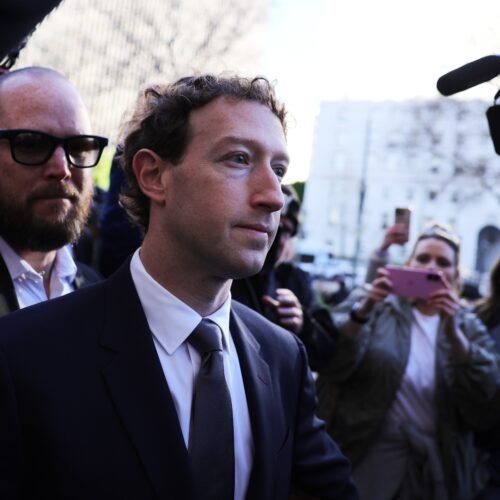 Meta y YouTube pierden el juicio sobre la adicción de los menores a redes sociales y son declaradas “negligentes”