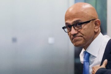 El director ejecutivo de Microsoft defiende el “riesgo” que tomó al invertir en OpenAI