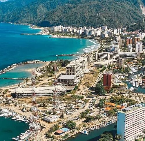 Gobierno venezolano y ONU apuestan por casas prefabricadas para afectados por terremotos