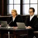 Así han empezado a engañar a la justicia con IA: “Es un fraude invisible”