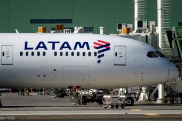Latam reinicia ruta Colombia-Venezuela con llegada al aeropuerto de Barcelona