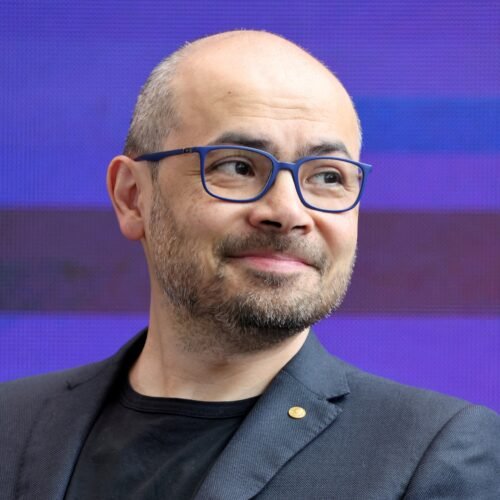 Google nombra científico jefe al premio Nobel Demis Hassabis